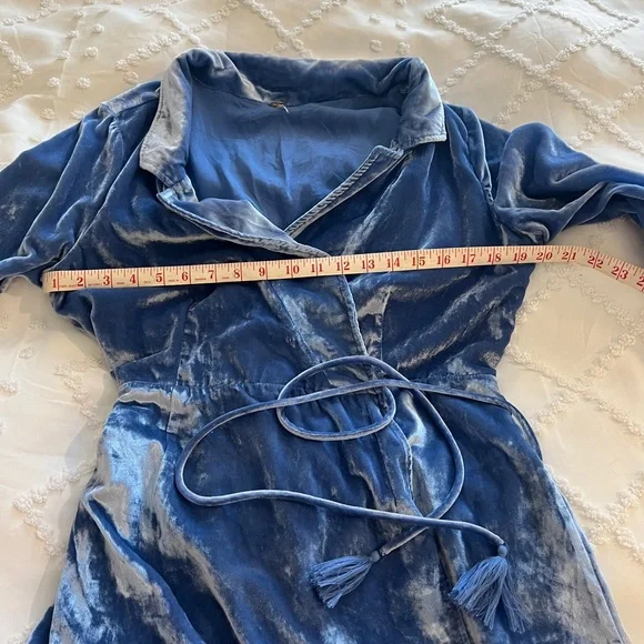 Free People Viola sky blue crushed velvet romper - Picture 14 of 16